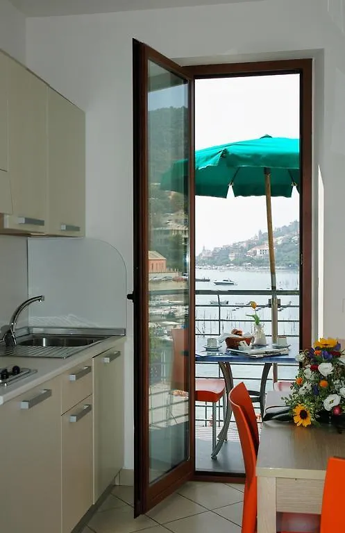 Hotel Residence Le Terrazze 3*, Porto Venere