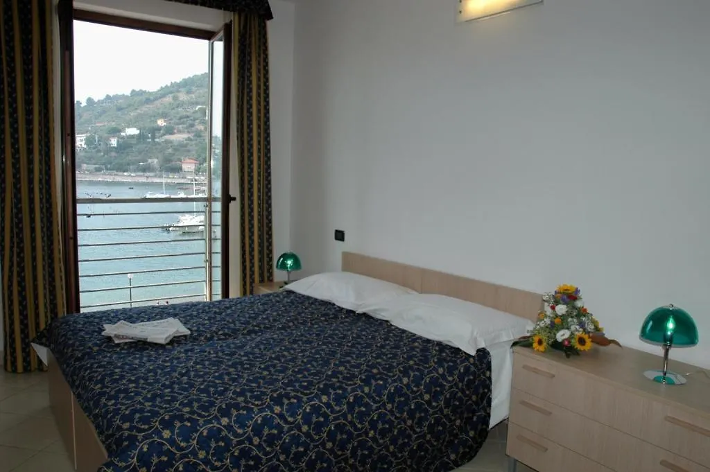 ***  Hotel Residence Le Terrazze Italy