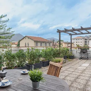 Center Apartments! , Como Italy